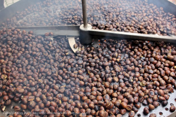 immagine della festa della  castagna di vezzolacca del 2012