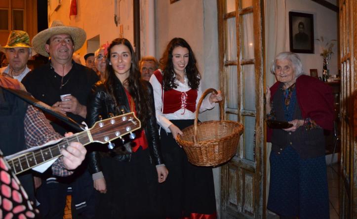 cantamaggio 2013 a vernasca ( tutte le foto e didascalie sono di angela da vitalta)