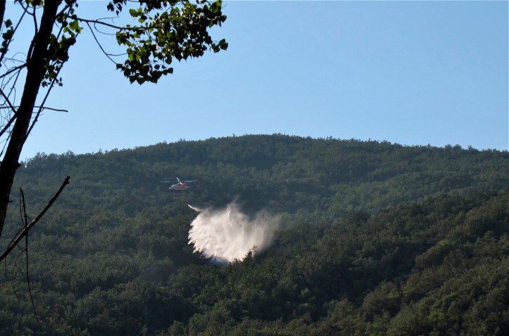 venerdì 23 pomeriggio incendio alla diga IMG_1331_2